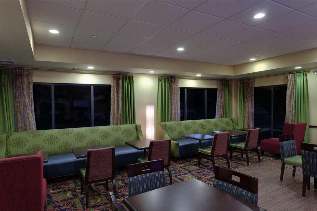 Hampton Inn Waynesboro/Stuarts Draft Fishersville Beltér fotó